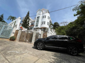 12-4 Trần Phú Villa Vũng Tàu - View ngắm biển - 7 phòng ngủ lớn - Hồ bơi riêng